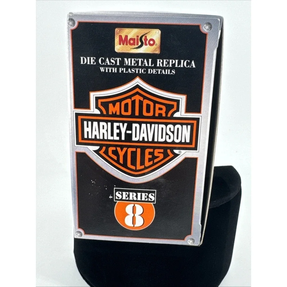 Harley Davidson 1948 FL‎ Panhead 1:18 Die Cast 2000 Maisto Series 8 #31760